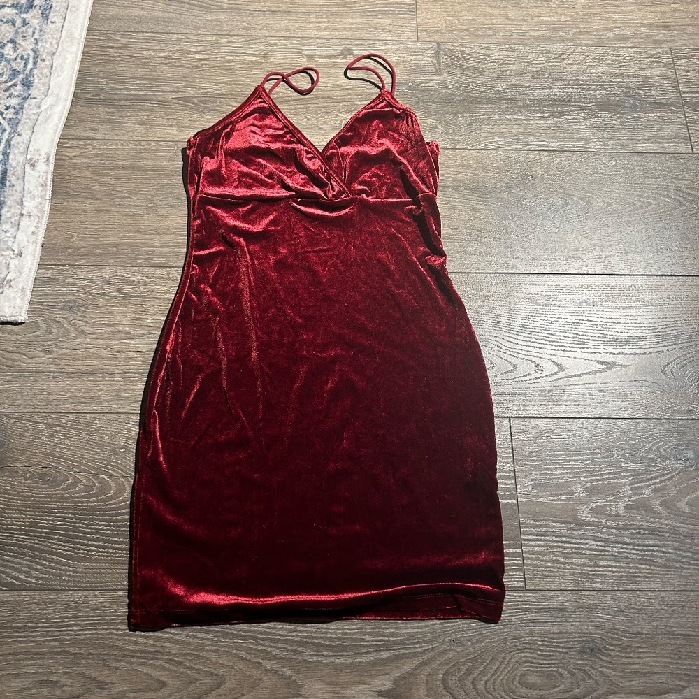 Women's Spaghetti Strap V Neck Velvet Short Bodycon Dress Burgundy M